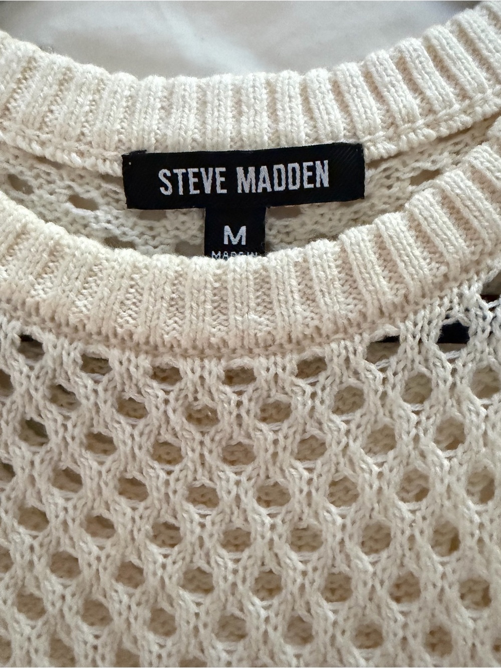 Steve Madden Cream Open Knit Crochet Sweater Size M - Picture 2 of 3